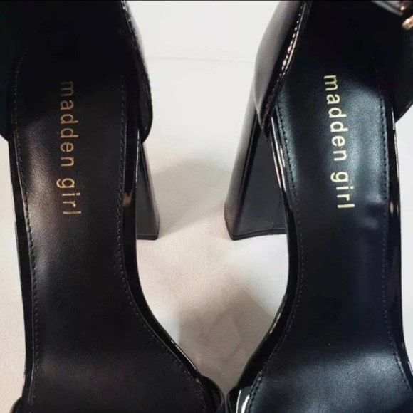 Madden Girl Omega Platform Heels Womens Size 7.5 Black Buckle Closure Party Pump - Picture 7 of 10